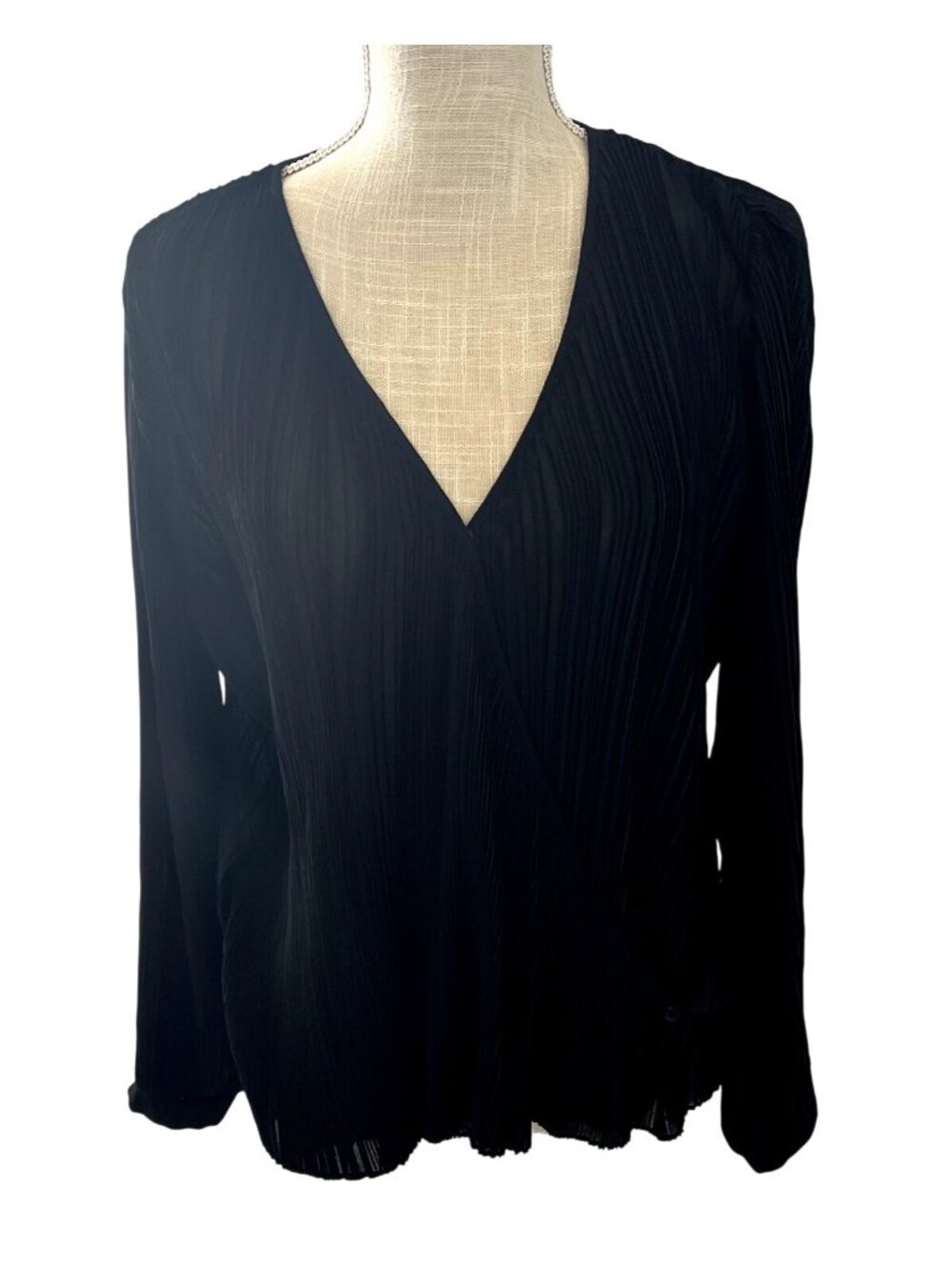 Totême Black Pleated Top V-Neck Long Sleeve XS